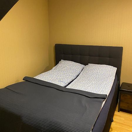 Leilighet Med Sydvendt Balkong Ålesund Esterno foto